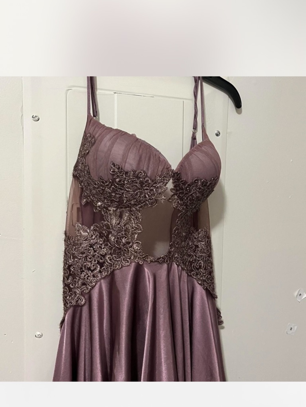 Lace Appliqué Satin Chemise in Mauve